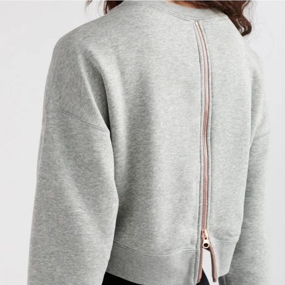 Nike women’s crew sweatshirt - Picture 4 of 4